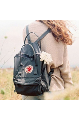 Fjallraven Kanken – Super Grey 